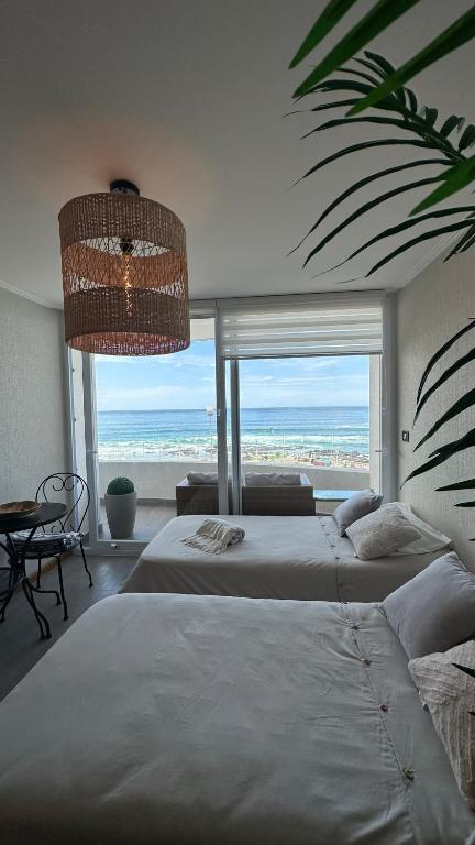 Oceanfront for 4 Nuevo Distrito Cavancha Frente al Mar - 1