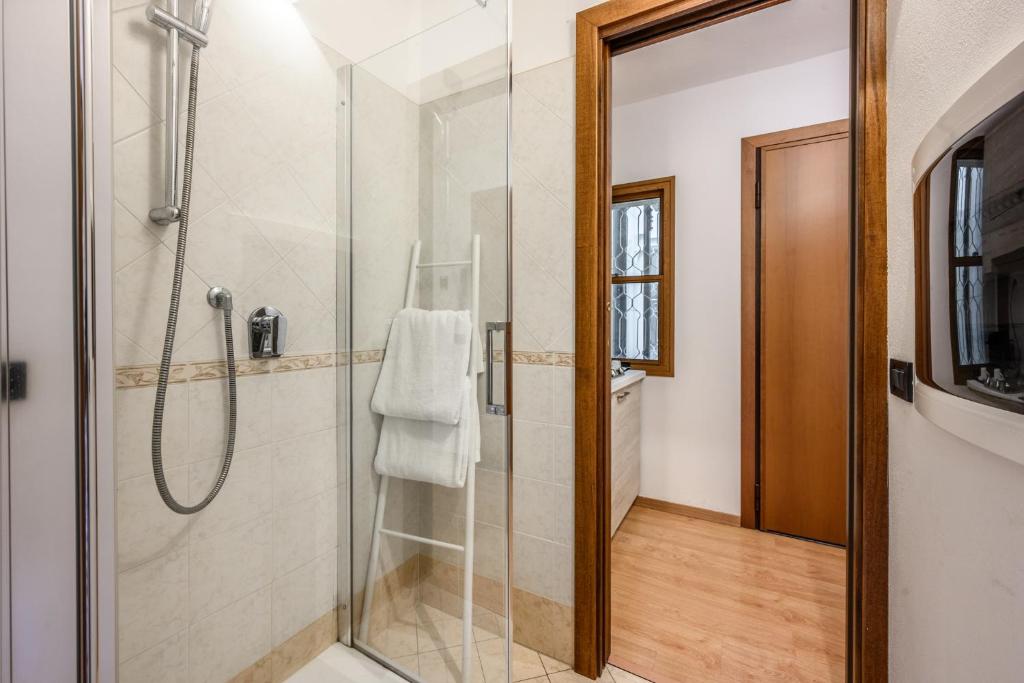 Emilia Studios 6 - 3