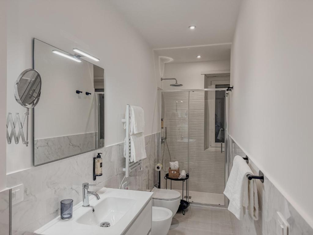 Velora Roma Apartment - 5