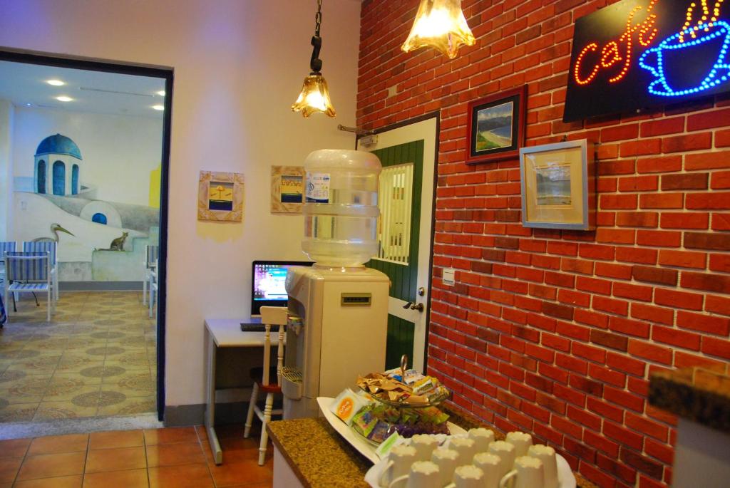 ห้องส่วนกลางสำหรับนั่งเล่น/ดูทีวี