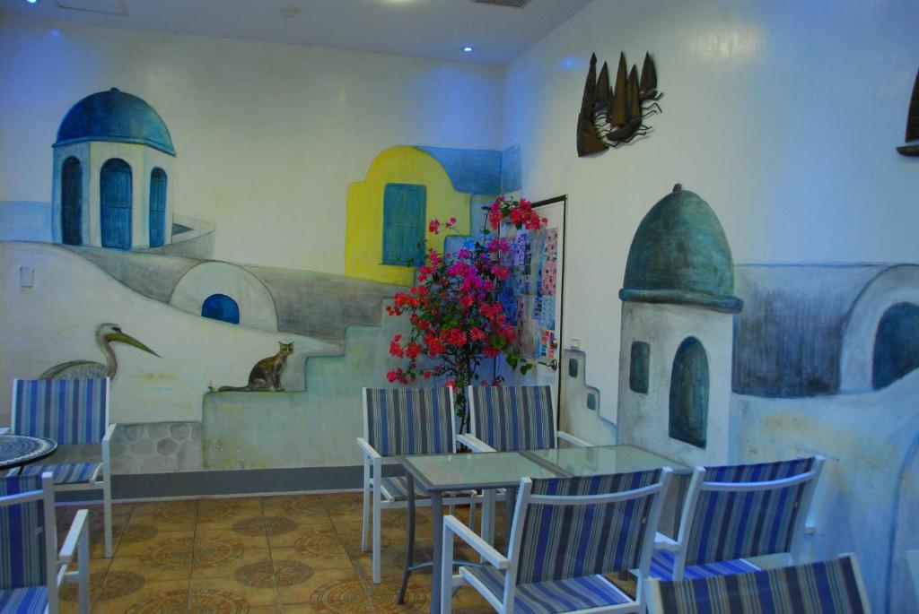 ห้องส่วนกลางสำหรับนั่งเล่น/ดูทีวี