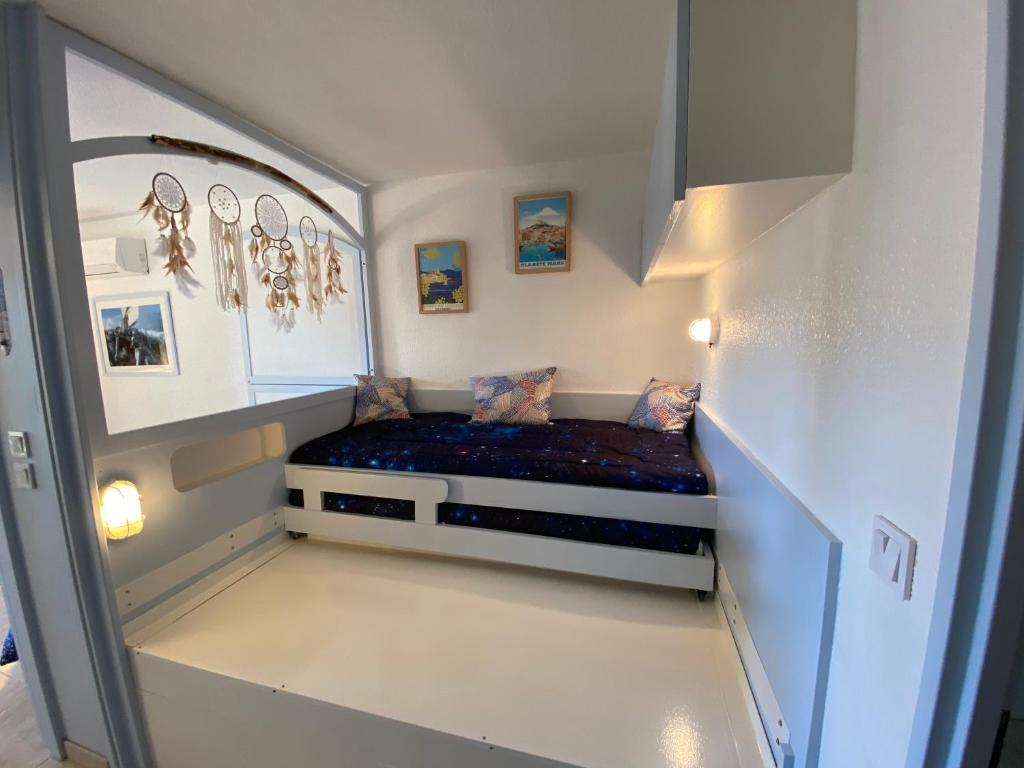 Joli studio climatisé au Port de Hyères - Proche Plages et Commerces - Linge de maison fourni - 2