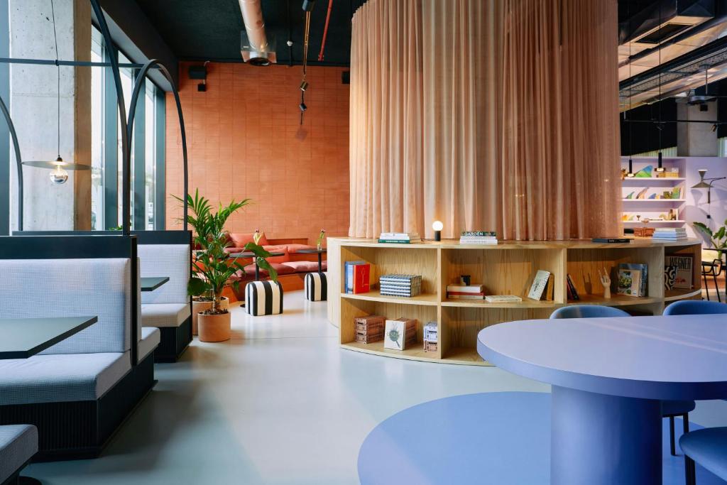 The Social Hub San Sebastian Extended Stay - 4