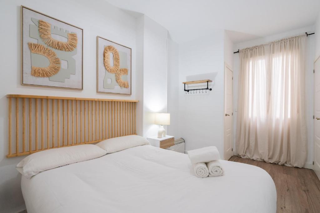 Steps to Gran Via Stylish 1BR in Chueca Alquiler Temporal - 5