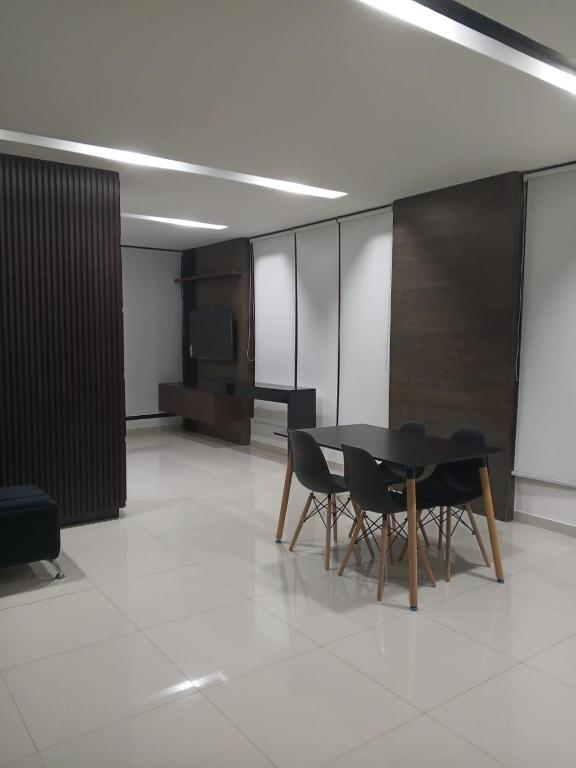 Amplio Penthouse 6A en el Prestigioso Elite Sirari - 4