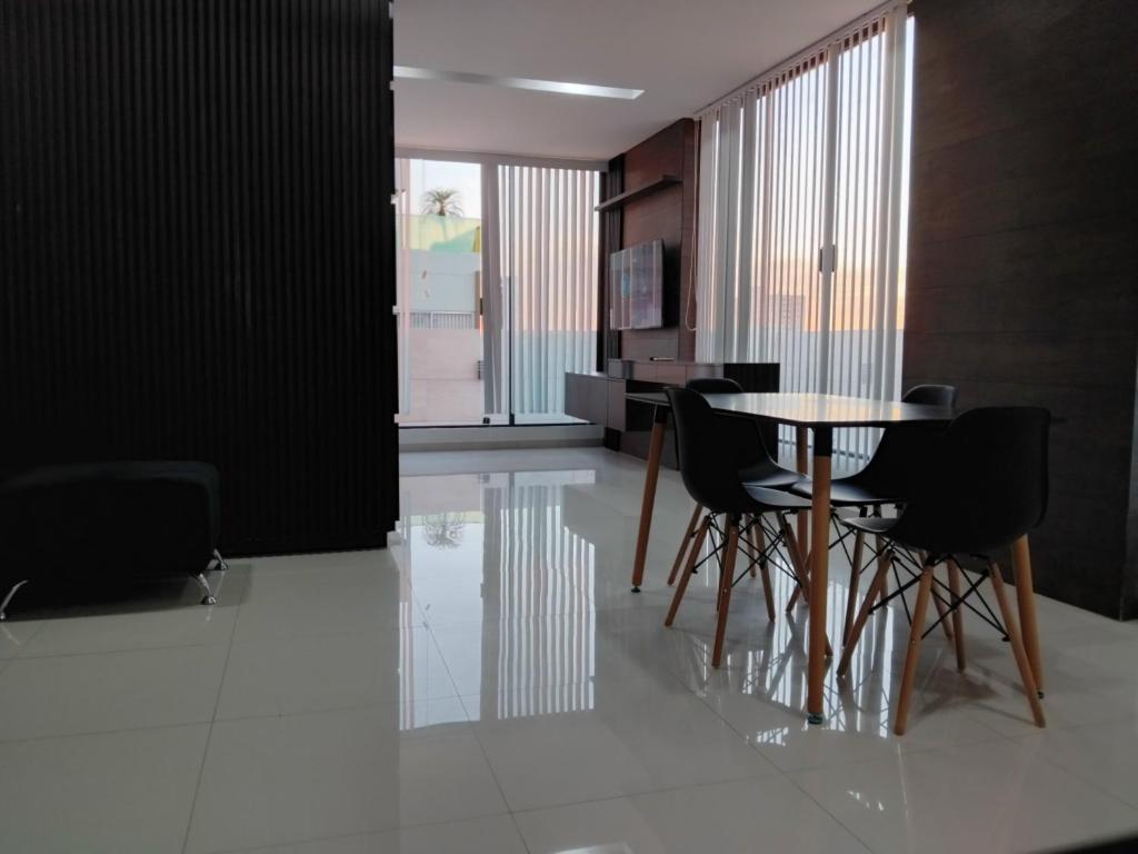 Amplio Penthouse 6A en el Prestigioso Elite Sirari - 3