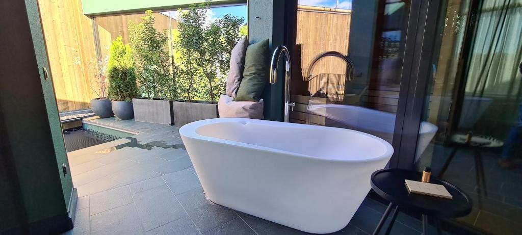 Floris Green Suites by Parc Hotel Florian - 2