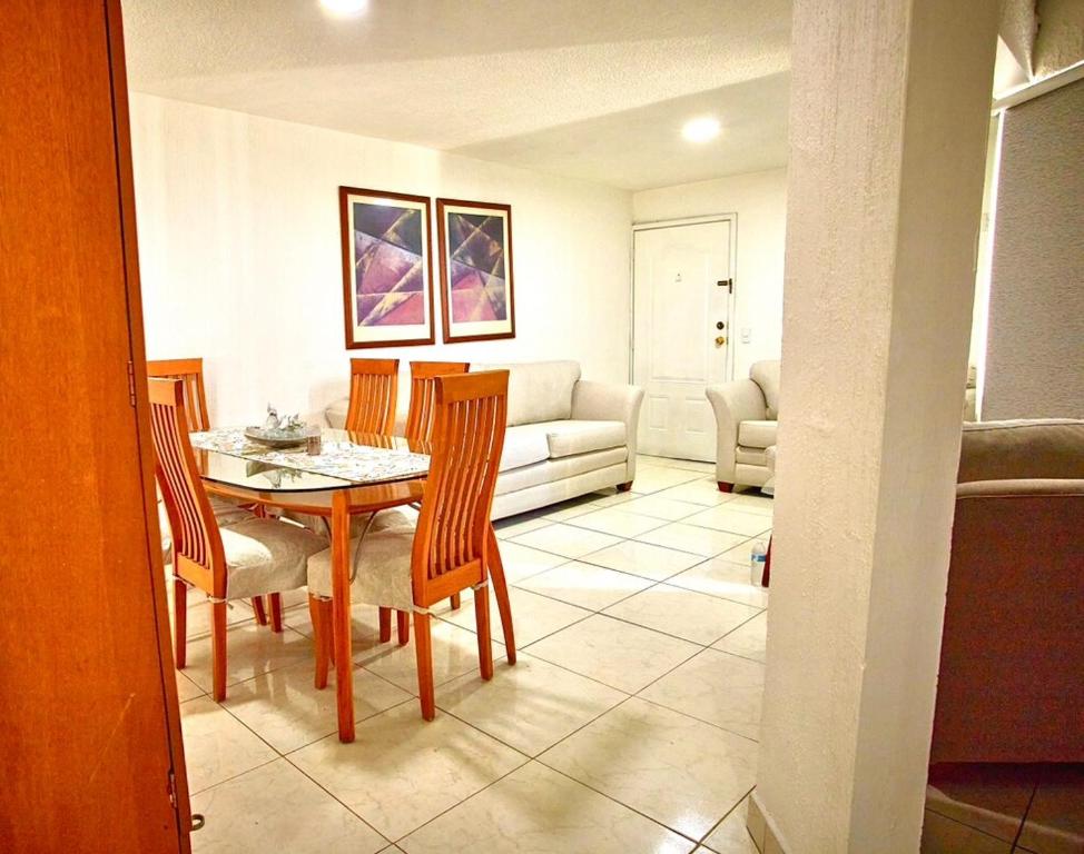 Modern apartment with an excellent location - 1