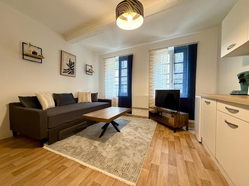 Liberté 38 - Close to Station and City Center - 1