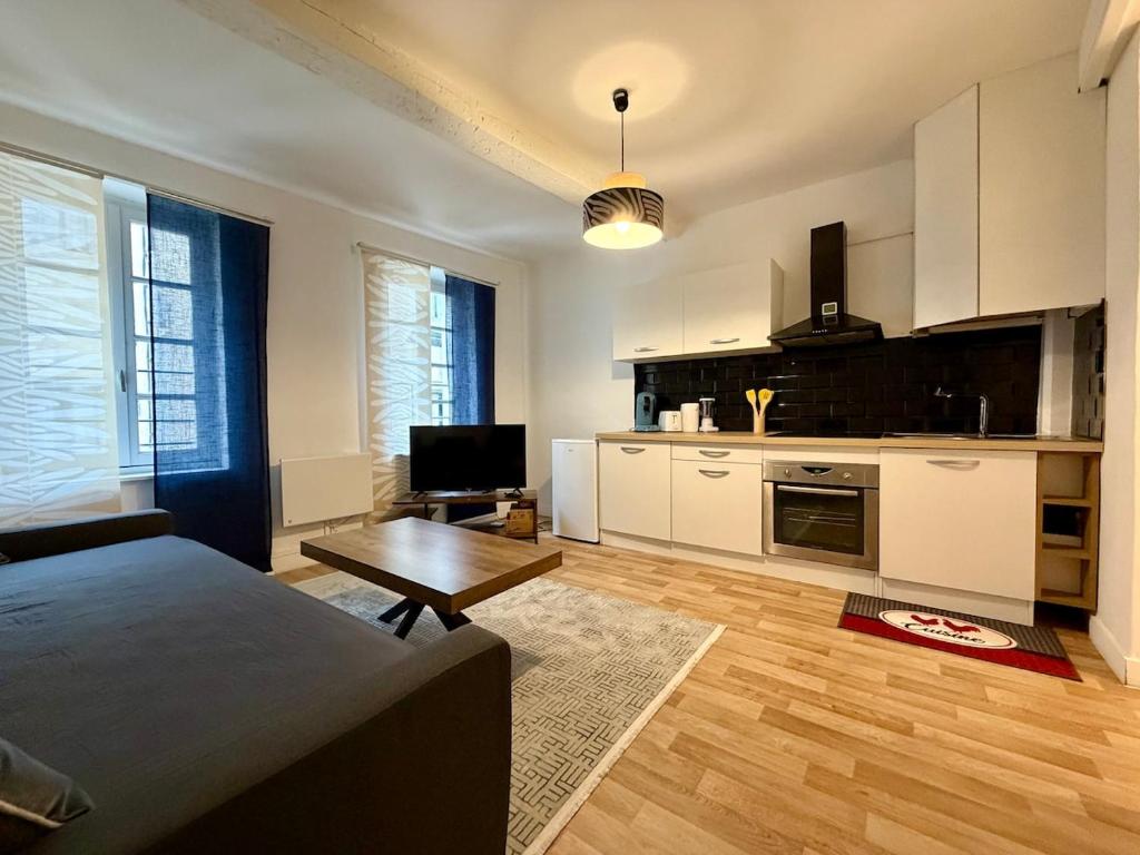 Liberté 38 - Close to Station and City Center - 4