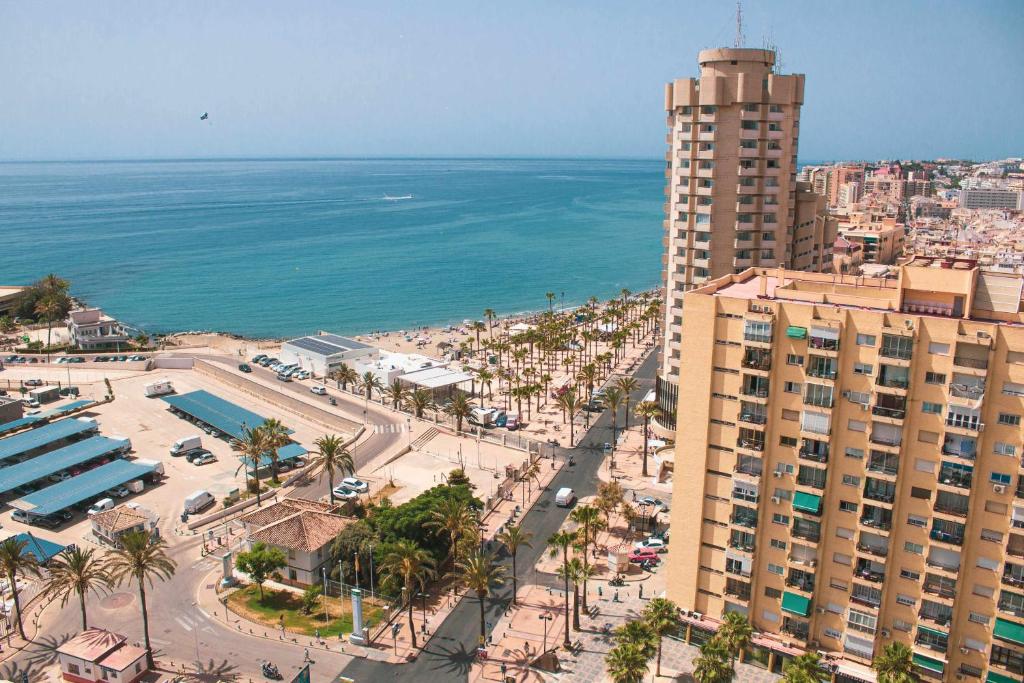 Nuevo Ático con Piscina Privada y Vistas al Mar - 2
