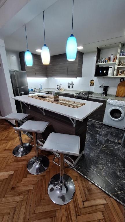 Hermoso y amplio Departamento Excelente ubicación - 1