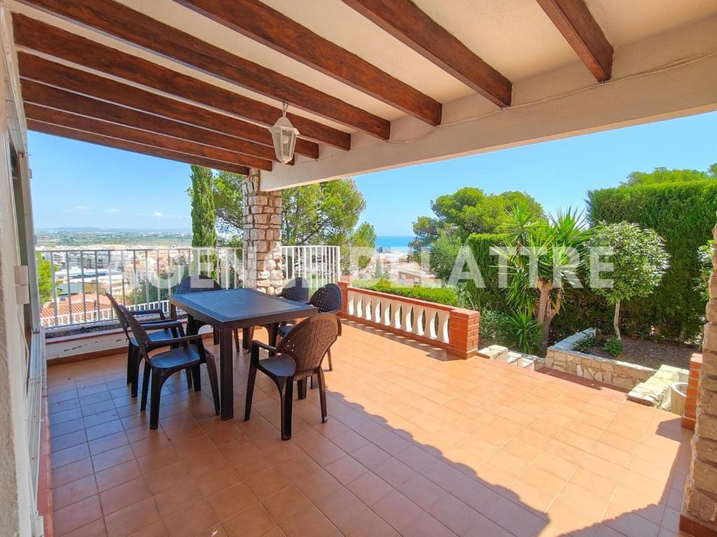 Villa con piscina privada y WIFI, 3 dormitorios cerca del centro - ES-389-9 - 2