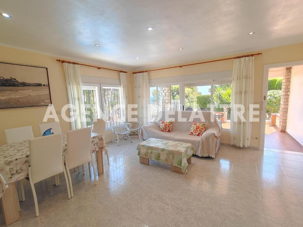 Villa con piscina privada y WIFI, 3 dormitorios cerca del centro - ES-389-9 - 3