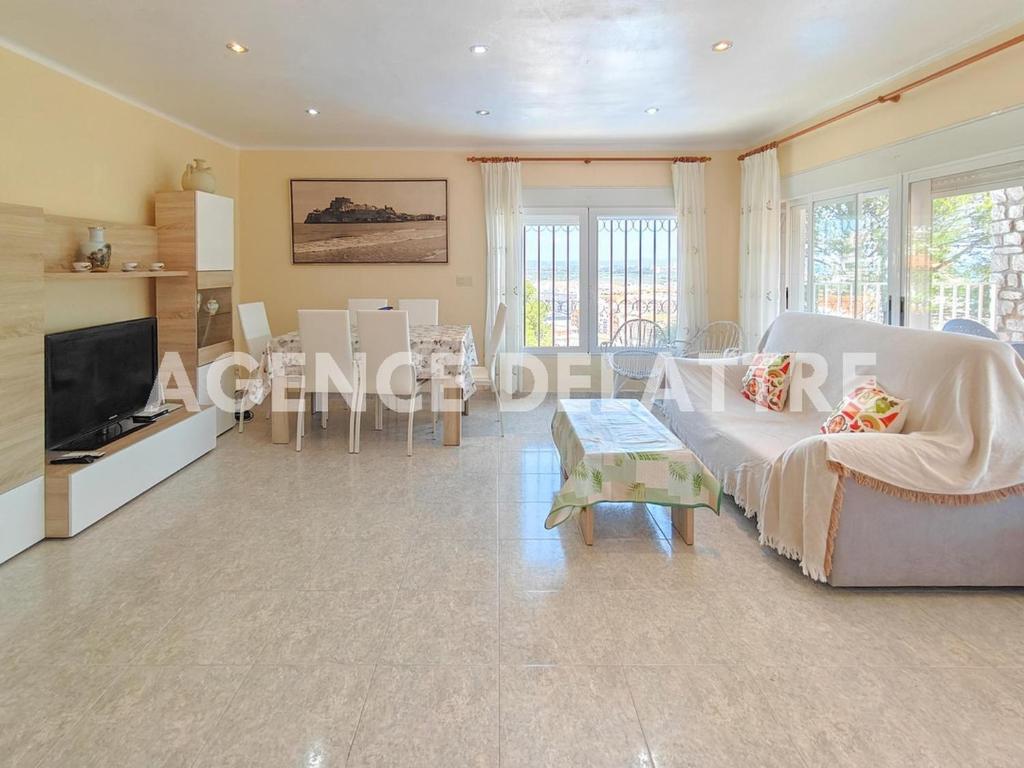 Villa con piscina privada y WIFI, 3 dormitorios cerca del centro - ES-389-9 - 4