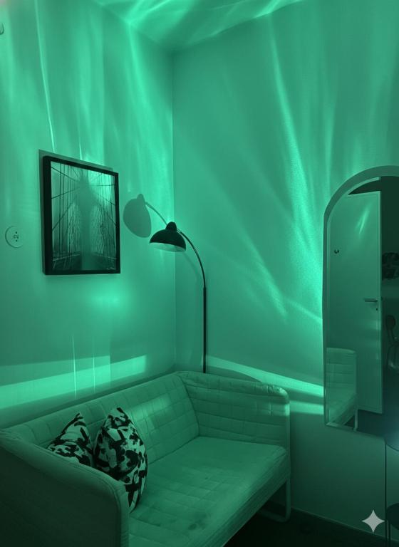GuestFirst Aurora Studio