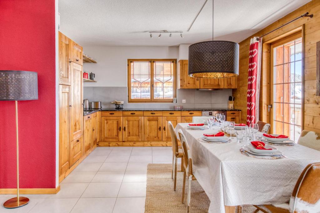 Ski-in Ski-out with Chimney and view Hameau B1 - 4