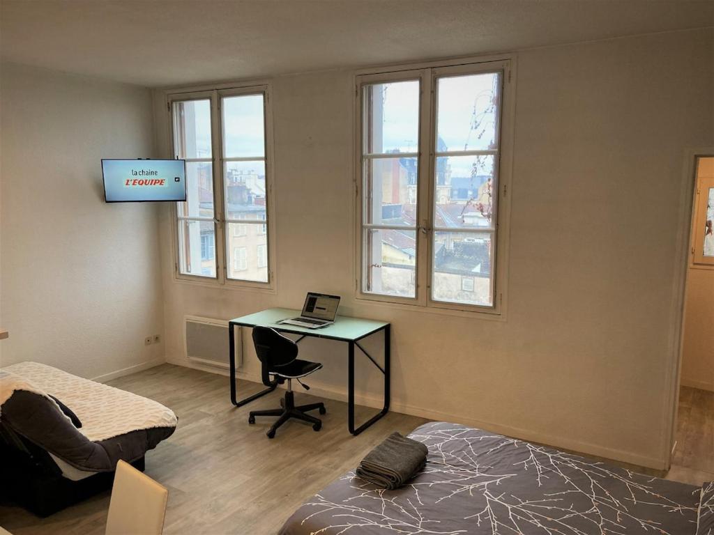 Appartement double dans le centre de Limoges - 1