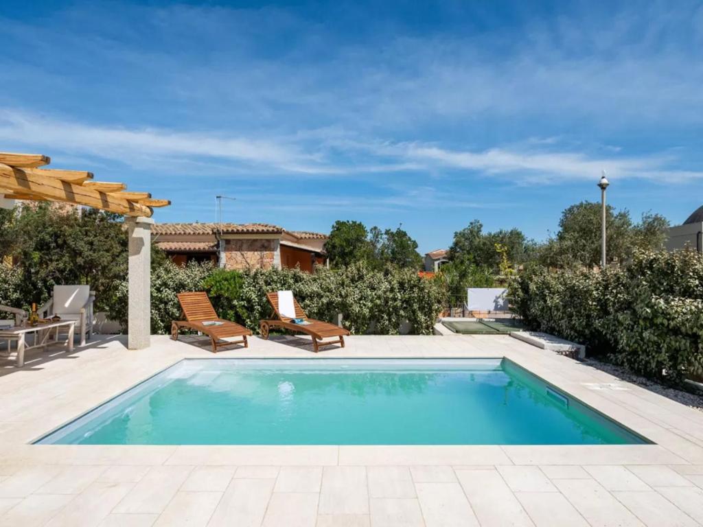 Elegant villa with private pool in San Teodoro - 2