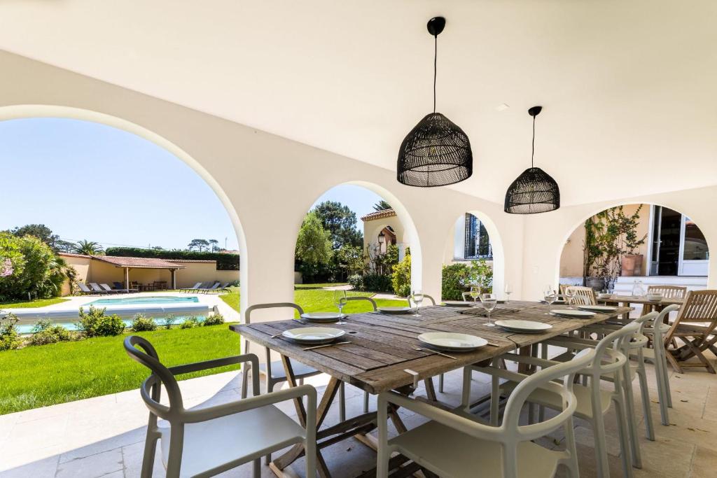 HACIENDA KEYWEEK Villa Familiale avec Piscine Jardin Sauna à Anglet - 1