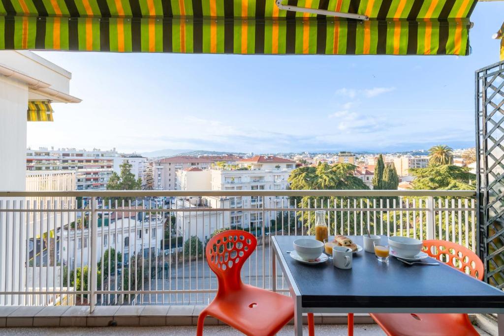 2P Terrasse Proche Centre-Ville - 3