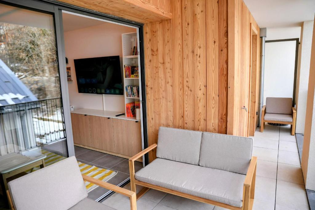 Modern apartment close to the slopes in Briançon - 2