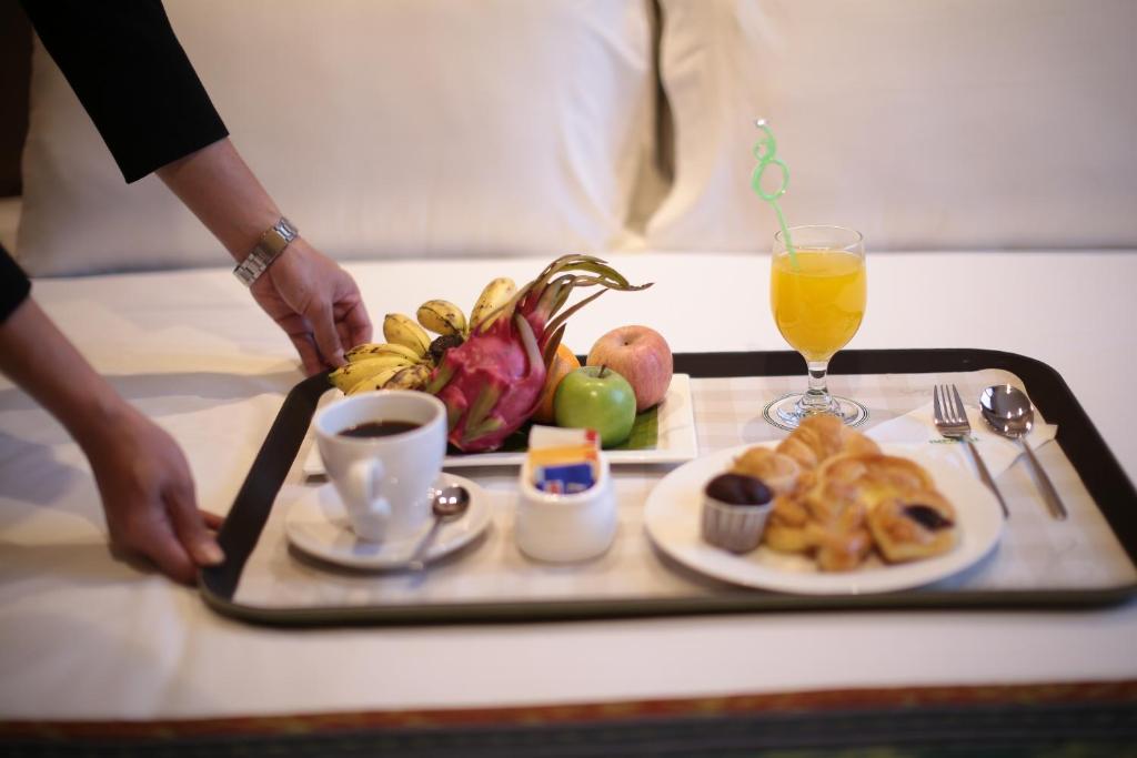 Food and beverages, Imperial Riverbank Hotel in Kuching