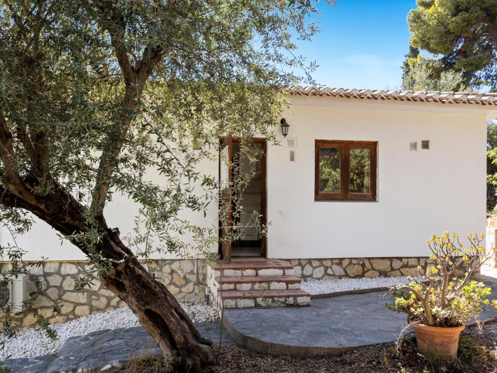 Private & charming self-contained apartment on beautiful Villa - 4