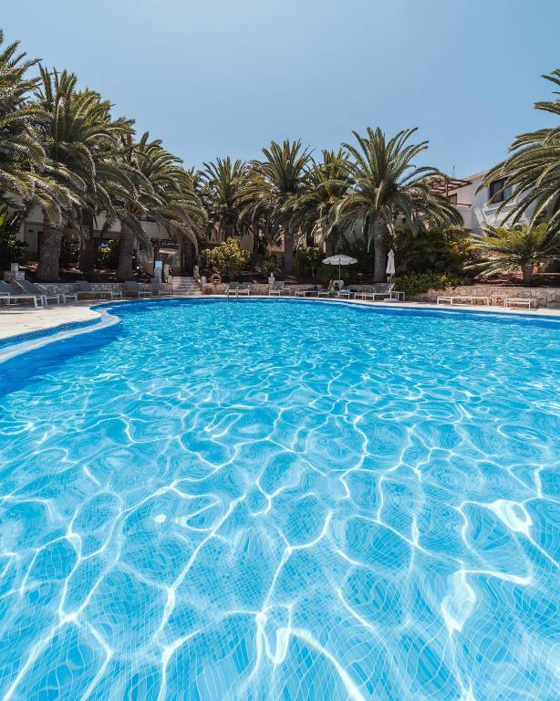Alua Suites Fuerteventura - All Inclusive — Swimming pool in Corralejo, Canary Islands