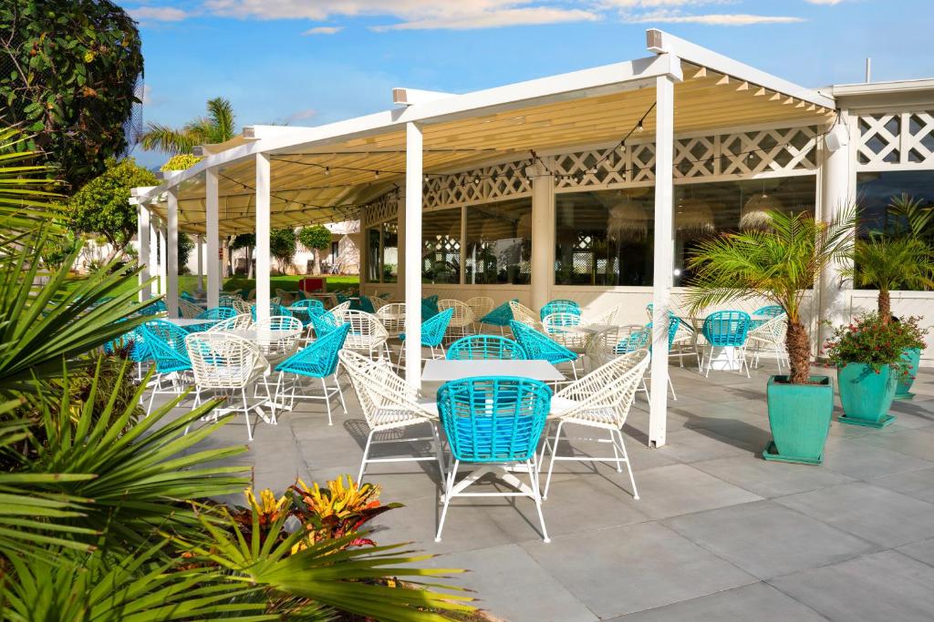 Alua Suites Fuerteventura - All Inclusive — Restaurant & bars in Corralejo, Canary Islands