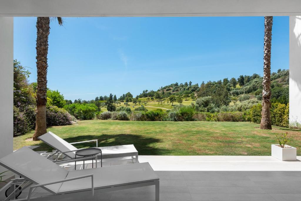 Panoramic Views and Large Garden in Atalaya Hills - 3