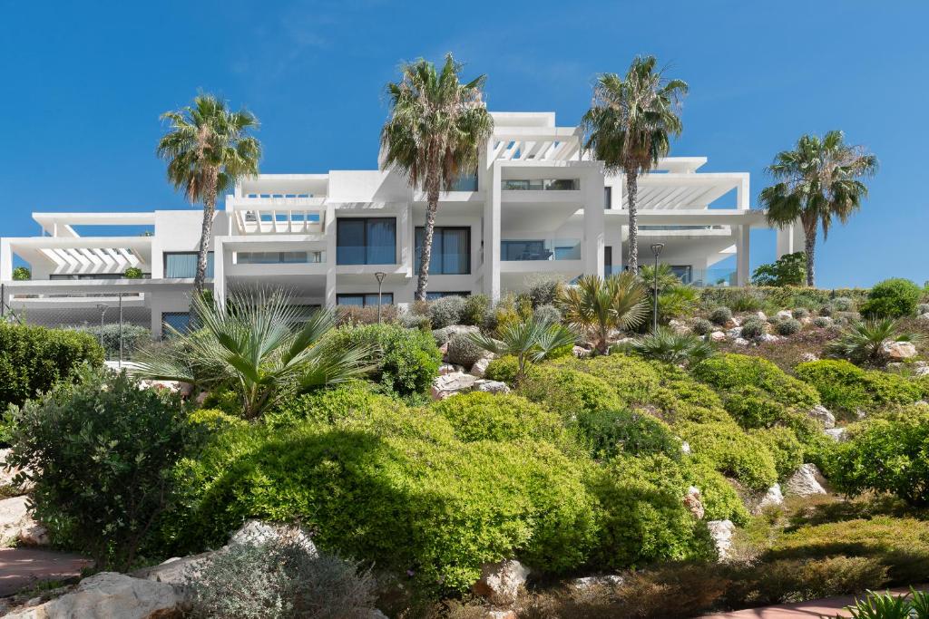 Panoramic Views and Large Garden in Atalaya Hills - 1