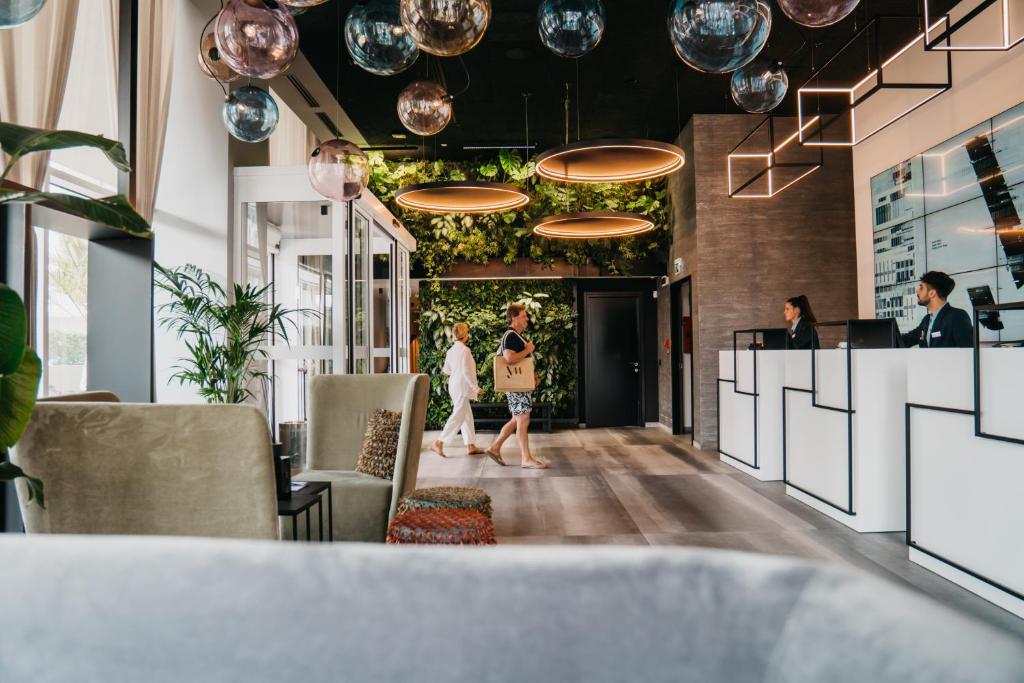 J44 Lifestyle Hotel - 2
