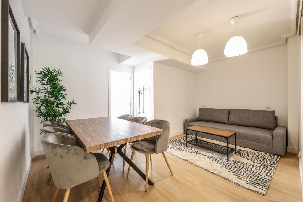 apartamentos de alquiler temporal para 6 personas en lavapies Alquiler Temporal - 4