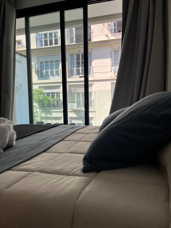 Modern apartment with balcony and desk for students - 4