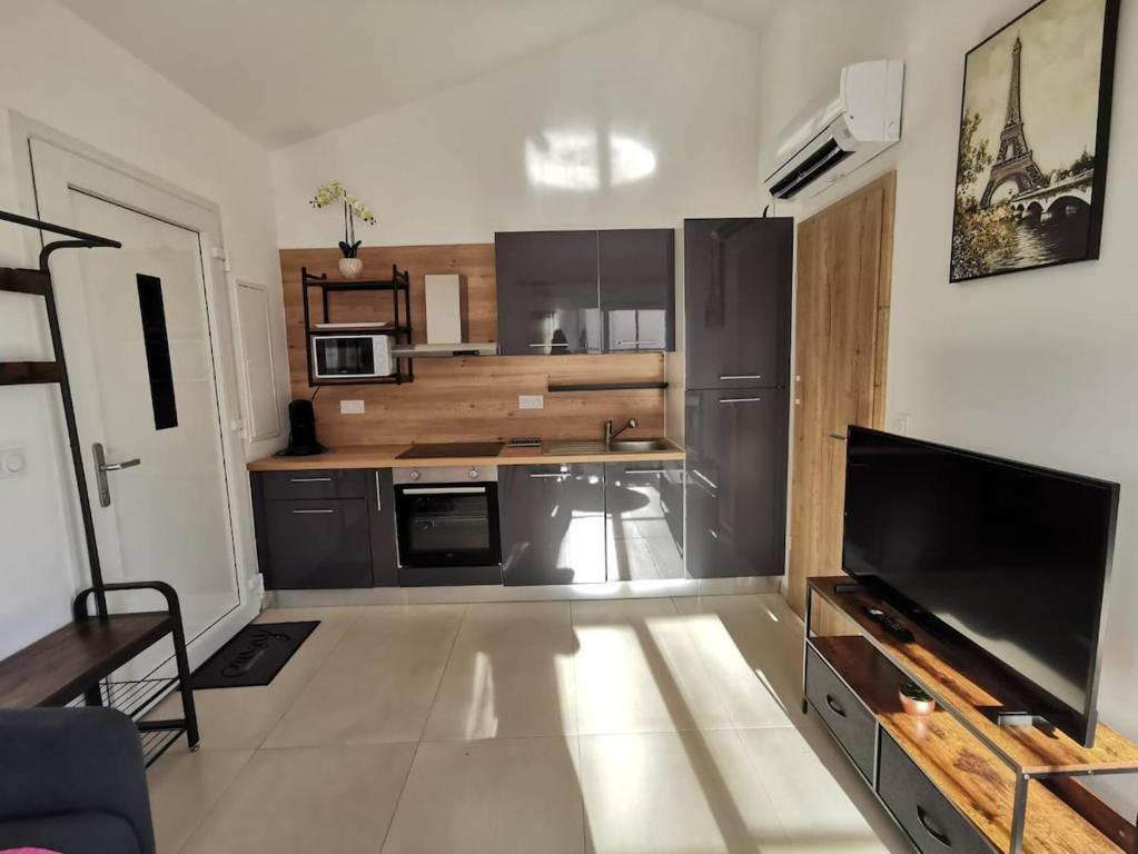 La Casa Mia - Neuf - Clim - Balcon - WIFI - Parking - Tout équipé - Tout confort - Proche plages et commerces - 4