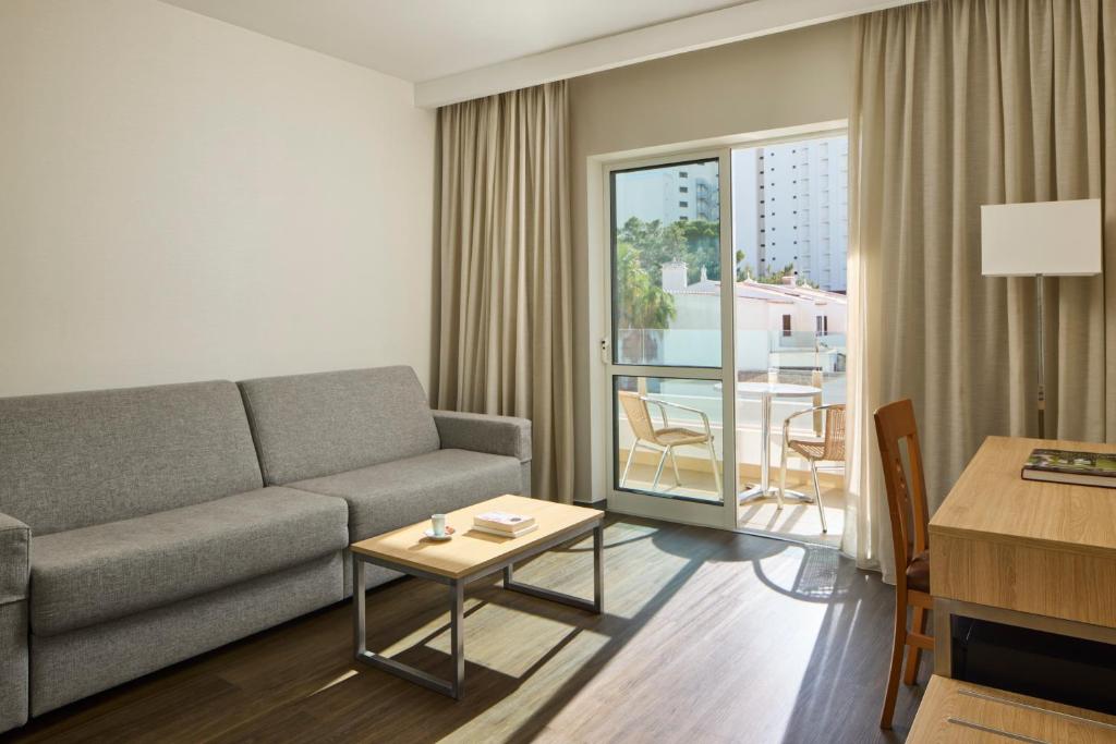 Alcazar Hotel & SPA — Hotel rooms in Monte Gordo, Faro