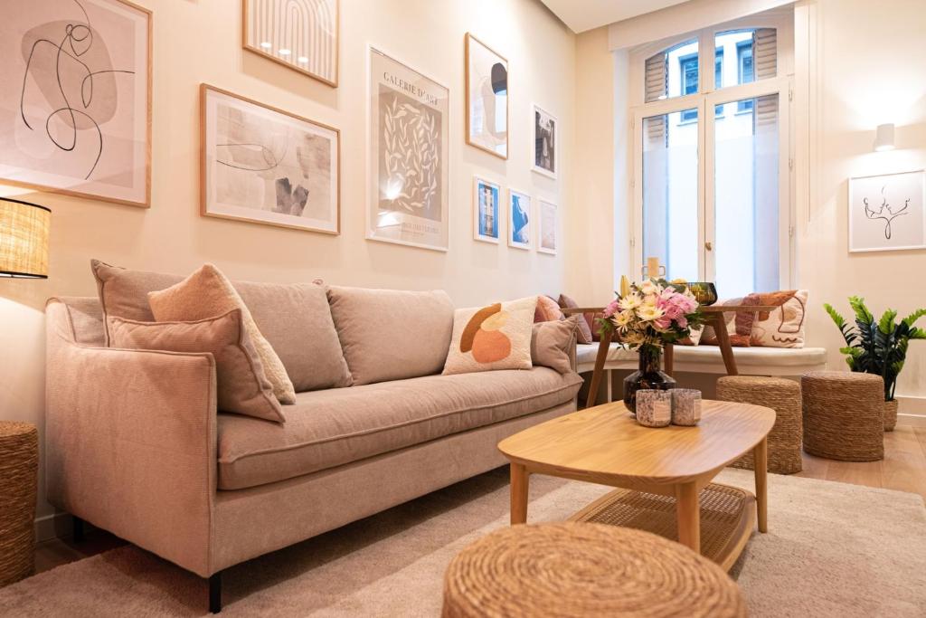 Superb flat in Champs Elysées - 1
