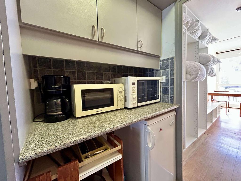 Studio cosy pour 4 pers., proche télésiège Le Jas, parking et Wi-Fi inclus - FR-1-525-282 - 3