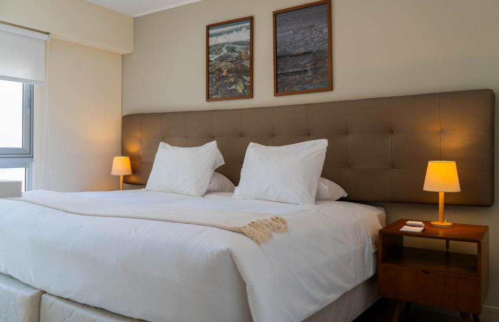 Comfortable 2BR with Balcony in Miraflores - 2