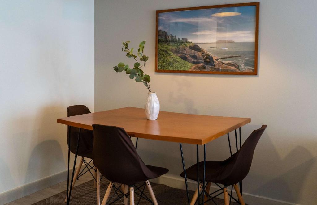 Comfortable 2BR with Balcony in Miraflores - 5
