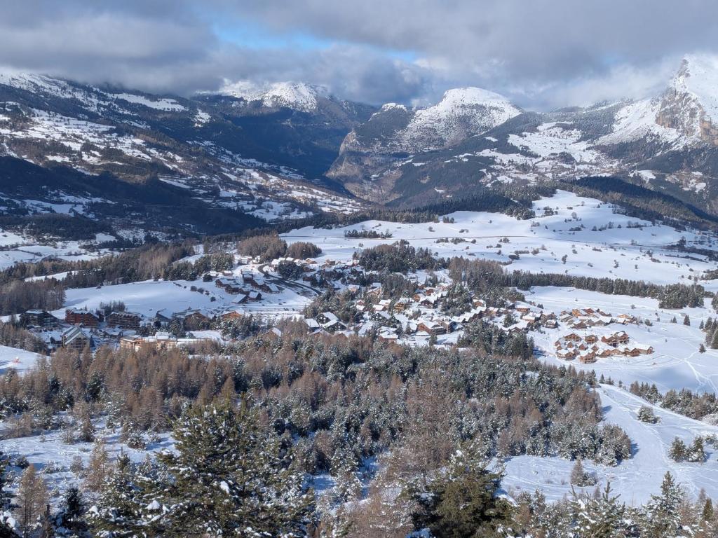 les Rochers Blancs 1 aux pieds des pistes LA JOUE DU LOUP - 3