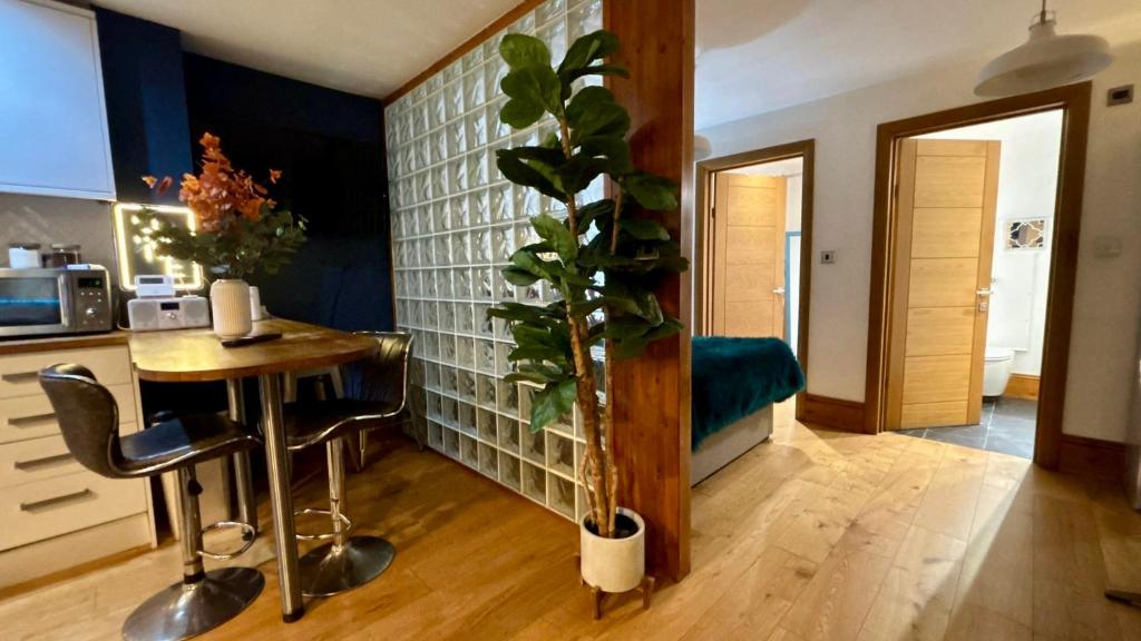 Modern Central Studio, Brighton photo 6