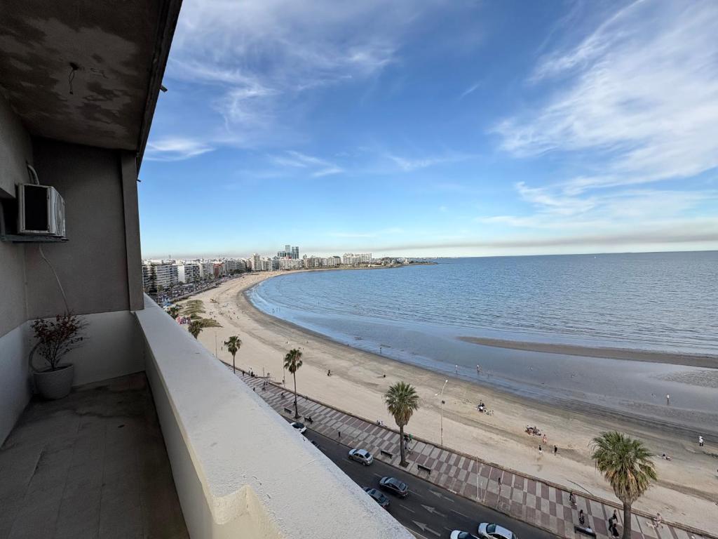 Beautiful apartment with view to la Rambla - 4
