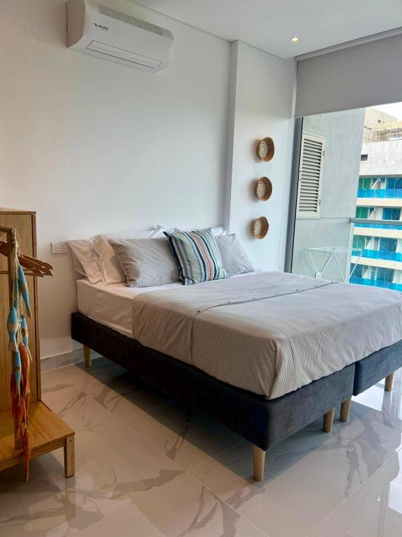 Luxury Stay- Pool, Gym Jacuzzi and Sea at your feet - 2