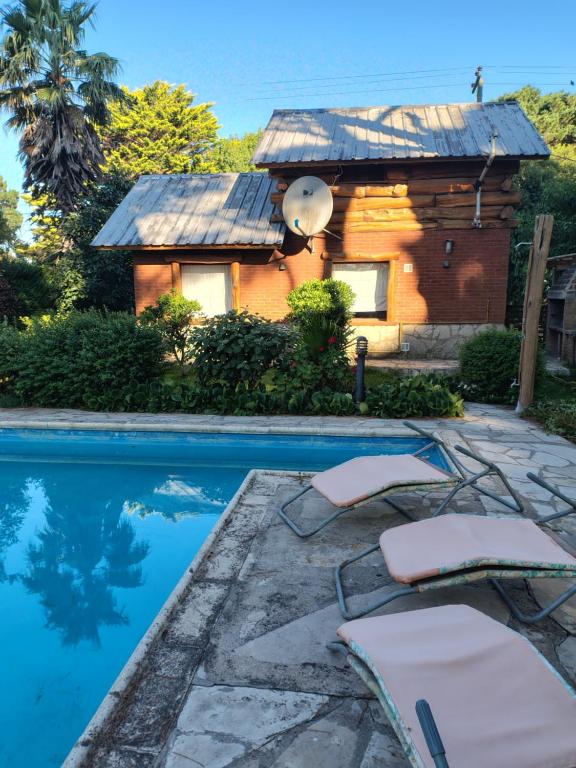 Cabañas Las Luciérnagas 2 - 1