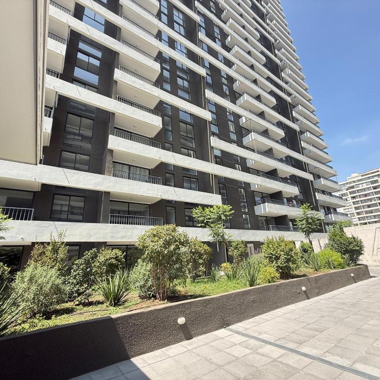 Departamento cercano Clínica Davila y Mall Plaza Vespucio - 2