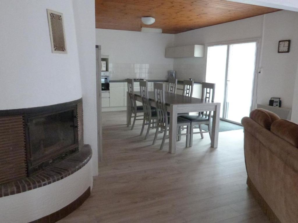 Maison rénovée près de la plage, avec parking, idéale pour 4/6 personnes - FR-1-194-340 - 2
