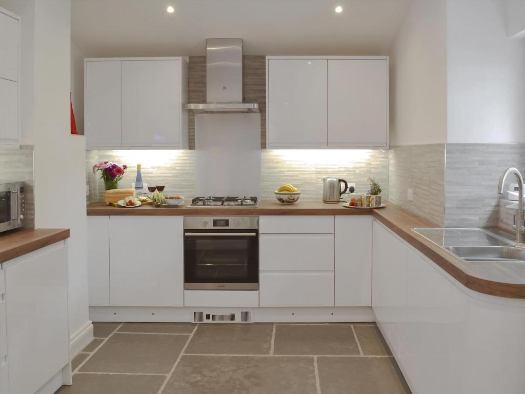 Samphire Lodge, Brixham photo 3