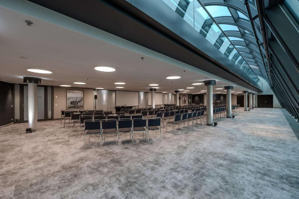 Tárgyalóterem/bálterem